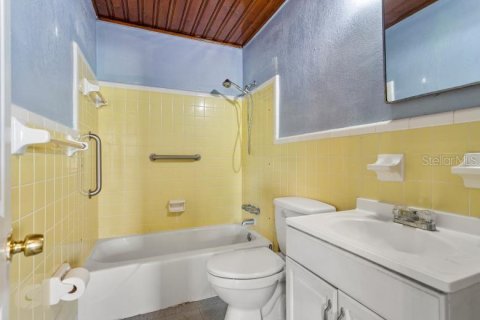 Propiedad comercial en venta en Lake Wales, Florida, 4 dormitorios, 202.9 m2 № 1904990 - foto 11
