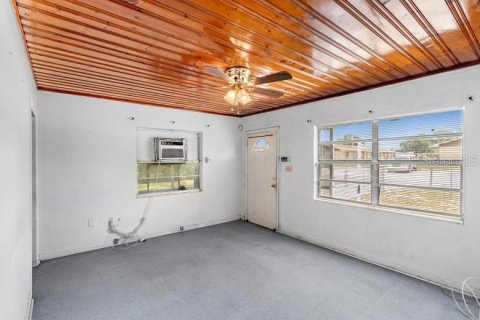 Propiedad comercial en venta en Lake Wales, Florida, 4 dormitorios, 202.9 m2 № 1904990 - foto 4