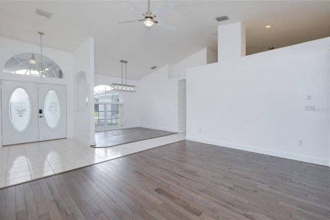 Villa ou maison à vendre à Port Charlotte, Floride: 3 chambres, 201.78 m2 № 2396894 - photo 10