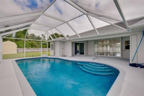 Villa ou maison à vendre à Port Charlotte, Floride: 3 chambres, 201.78 m2 № 2396894 - photo 3