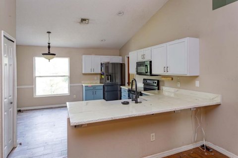 Villa ou maison à vendre à Mascotte, Floride: 4 chambres, 170.57 m2 № 2406536 - photo 11