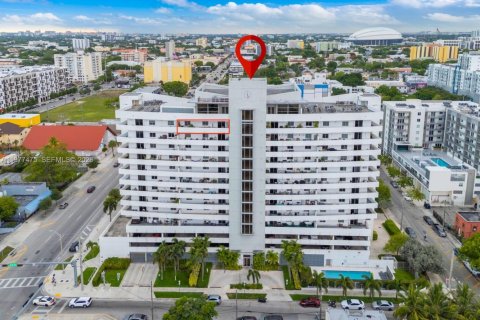 Condo à Miami, Floride, 2 chambres  № 2041796