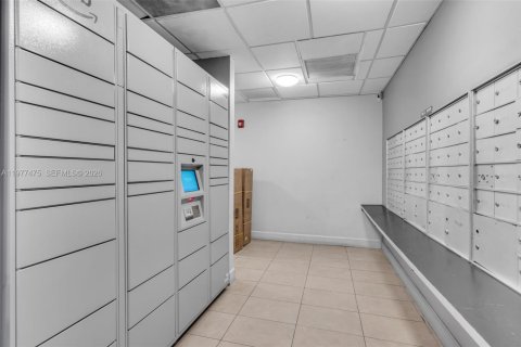 Copropriété à vendre à Miami, Floride: 2 chambres, 91.23 m2 № 2041796 - photo 28