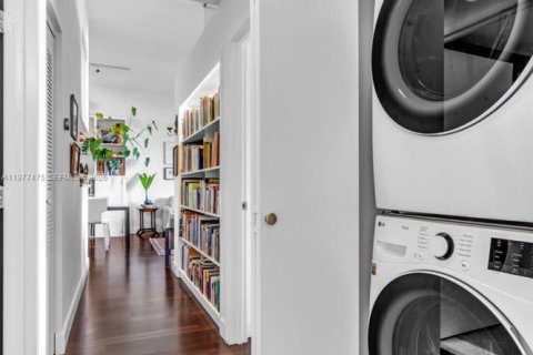 Copropriété à vendre à Miami, Floride: 2 chambres, 91.23 m2 № 2041796 - photo 26