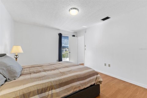 Condo in Bradenton, Florida, 2 bedrooms  № 1531436 - photo 20