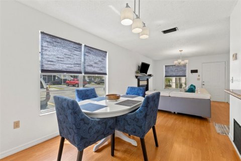Condo in Bradenton, Florida, 2 bedrooms  № 1531436 - photo 9
