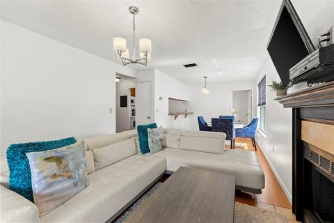 Condo in Bradenton, Florida, 2 bedrooms  № 1531436 - photo 5