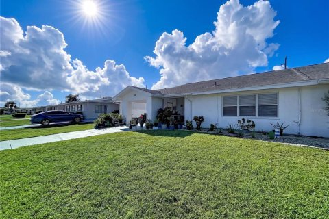 Casa en venta en Sun City Center, Florida, 2 dormitorios, 128.58 m2 № 2396109 - foto 19