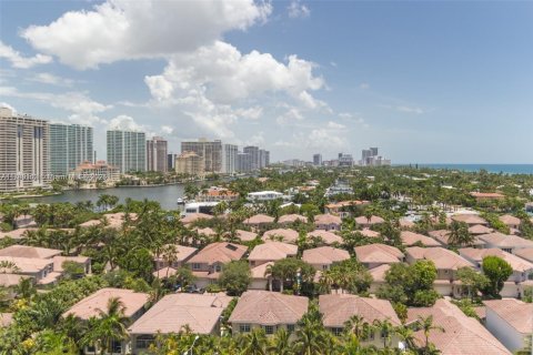 Condo in Sunny Isles Beach, Florida, 3 bedrooms  № 1731094 - photo 19
