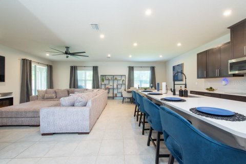 Villa ou maison à vendre à Land O' Lakes, Floride: 4 chambres, 259.85 m2 № 1911774 - photo 5