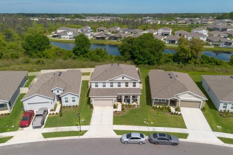 Villa ou maison à vendre à Land O' Lakes, Floride: 4 chambres, 259.85 m2 № 1911774 - photo 3