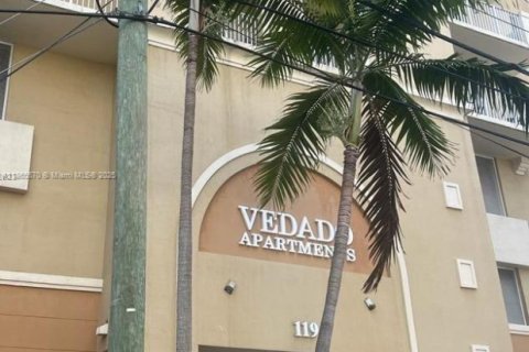 Condominio en alquiler en Miami, Florida, 2 dormitorios, 7543.29 m2 № 1979265 - foto 16