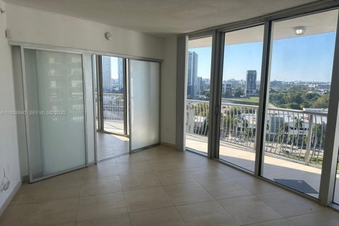 Condominio en alquiler en Miami, Florida, 2 dormitorios, 97.36 m2 № 1987230 - foto 9