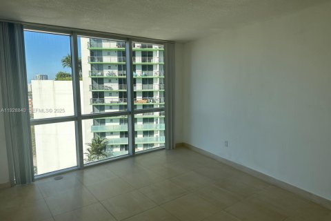 Condominio en alquiler en Miami, Florida, 2 dormitorios, 97.36 m2 № 1987230 - foto 24