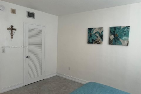 Condominio en venta en Miami Beach, Florida, 1 dormitorio, 67.82 m2 № 1979200 - foto 19