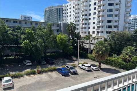 Condominio en venta en Miami Beach, Florida, 1 dormitorio, 67.82 m2 № 1979200 - foto 26