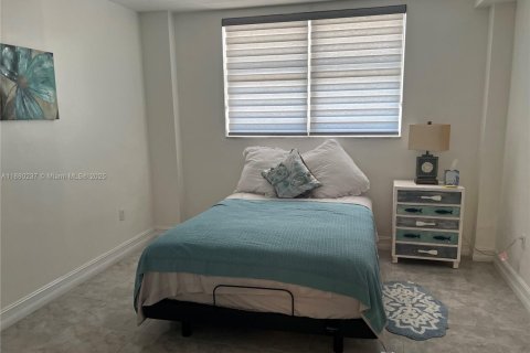 Condominio en venta en Miami Beach, Florida, 1 dormitorio, 67.82 m2 № 1979200 - foto 18