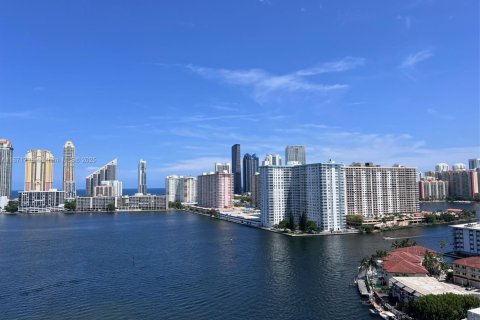 Condo in Aventura, Florida, 3 bedrooms  № 1922547 - photo 10