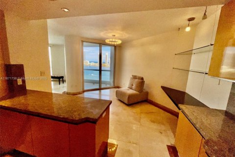 Condo in Aventura, Florida, 3 bedrooms  № 1922547 - photo 7