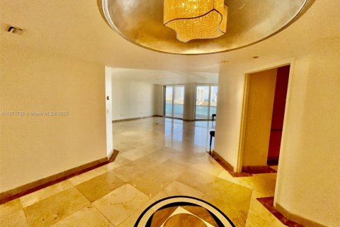 Condo in Aventura, Florida, 3 bedrooms  № 1922547 - photo 3