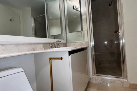 Condo in Aventura, Florida, 3 bedrooms  № 1922547 - photo 21