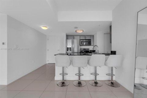 Condominio en venta en Miami, Florida, 2 dormitorios, 88.72 m2 № 2006395 - foto 8