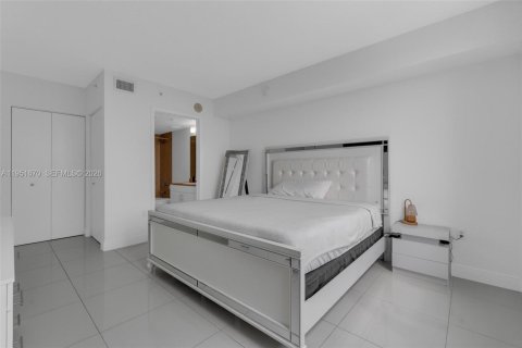 Condominio en venta en Miami, Florida, 2 dormitorios, 88.72 m2 № 2006395 - foto 15
