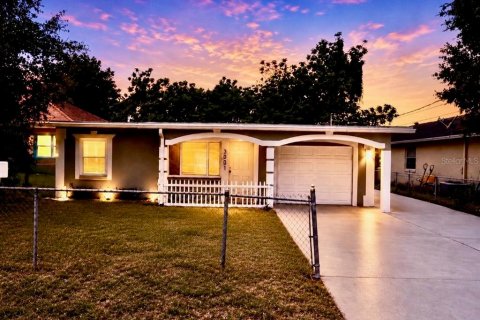 Casa en venta en Orlando, Florida, 2 dormitorios, 84.36 m2 № 2208611 - foto 2
