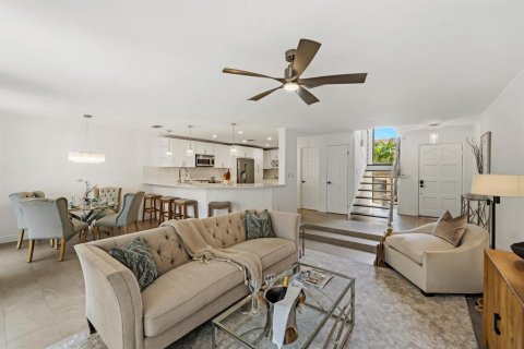 Touwnhouse à vendre à Palm Beach Gardens, Floride: 2 chambres, 145.11 m2 № 2245564 - photo 8