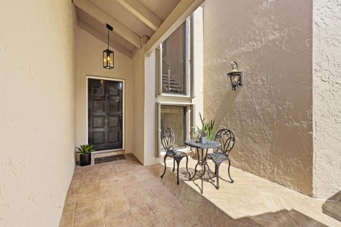 Touwnhouse à vendre à Palm Beach Gardens, Floride: 2 chambres, 145.11 m2 № 2245564 - photo 4