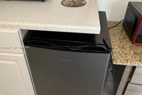 Propiedad comercial en venta en Hallandale Beach, Florida № 2064039 - foto 17