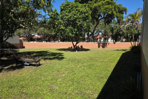 Adosado en venta en Miami Lakes, Florida, 3 dormitorios, 134.24 m2 № 1953278 - foto 23