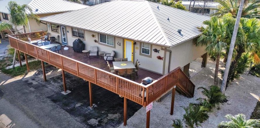 Casa en Holmes Beach, Florida 2 dormitorios, 80.08 m2 № 2097695