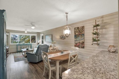 Casa en venta en Holmes Beach, Florida, 2 dormitorios, 80.08 m2 № 2097695 - foto 8