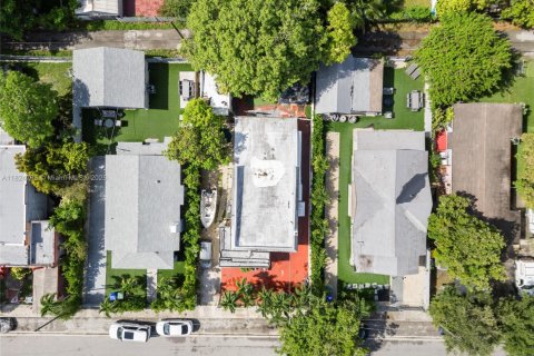 Casa en venta en Miami, Florida, 3 dormitorios, 147.06 m2 № 1938051 - foto 5