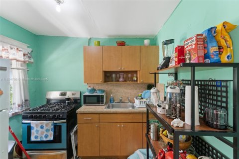 Casa en venta en Miami, Florida, 3 dormitorios, 147.06 m2 № 1938051 - foto 25