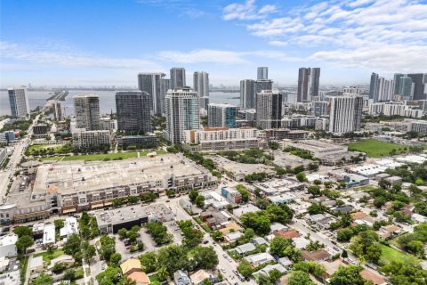 Casa en venta en Miami, Florida, 3 dormitorios, 147.06 m2 № 1938051 - foto 6