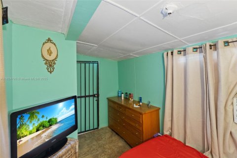 Casa en venta en Miami, Florida, 3 dormitorios, 147.06 m2 № 1938051 - foto 27