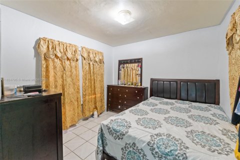 Casa en venta en Miami, Florida, 3 dormitorios, 147.06 m2 № 1938051 - foto 17