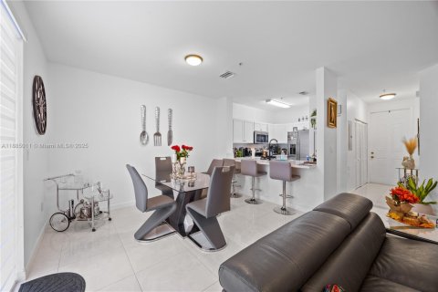 Condominio en venta en Homestead, Florida, 3 dormitorios, 106.93 m2 № 1933916 - foto 5