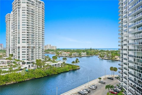 Купить кондоминиум в Авентура, Флорида 2 спальни, 93.92м2, № 1990765 - фото 23