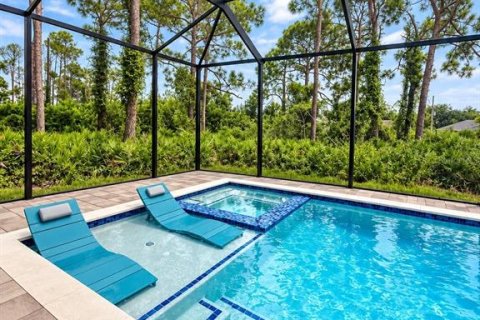 House in Port Charlotte, Florida 3 bedrooms, 189.43 sq.m. № 2396129 - photo 18