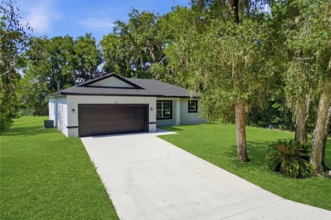 Casa en Orange City, Florida 4 dormitorios, 195.28 m2 № 2231116