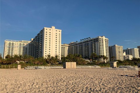 Copropriété à louer à Miami Beach, Floride: 70.61 m2 № 2088267 - photo 10