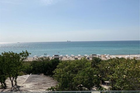 Copropriété à louer à Miami Beach, Floride: 70.61 m2 № 2088267 - photo 8