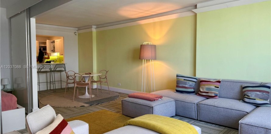 Studio à Condo à Miami Beach, Floride  № 2088267