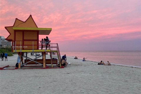 Copropriété à louer à Miami Beach, Floride: 70.61 m2 № 2088267 - photo 2