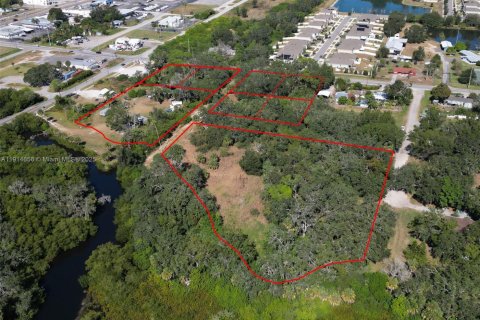 Купить коммерческую недвижимость в Тампа, Флорида № 1971426 - фото 6