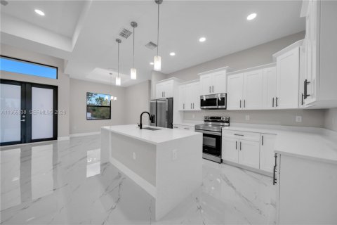 Casa en venta en Lehigh Acres, Florida, 4 dormitorios, 145.67 m2 № 2010665 - foto 6