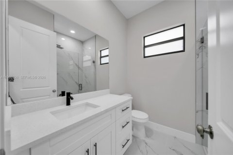 Casa en venta en Lehigh Acres, Florida, 4 dormitorios, 145.67 m2 № 2010665 - foto 12